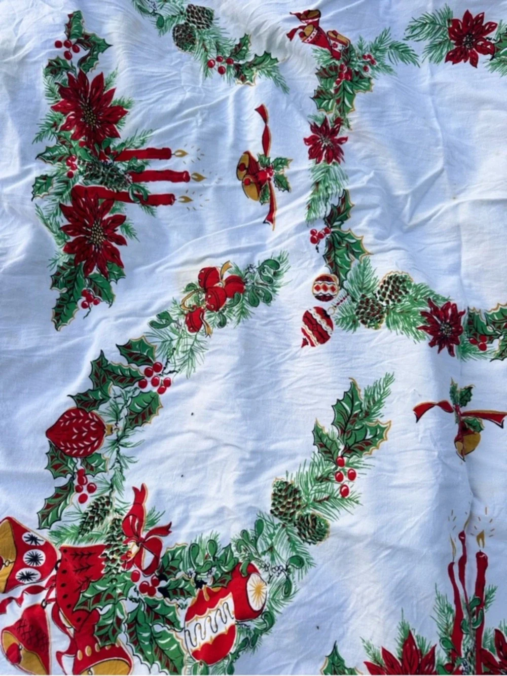 Vintage Christmas tablecloth 47”x53”
